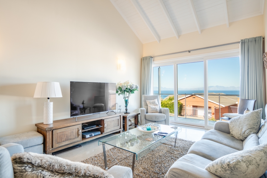 3 Bedroom Property for Sale in Glen Marine Western Cape